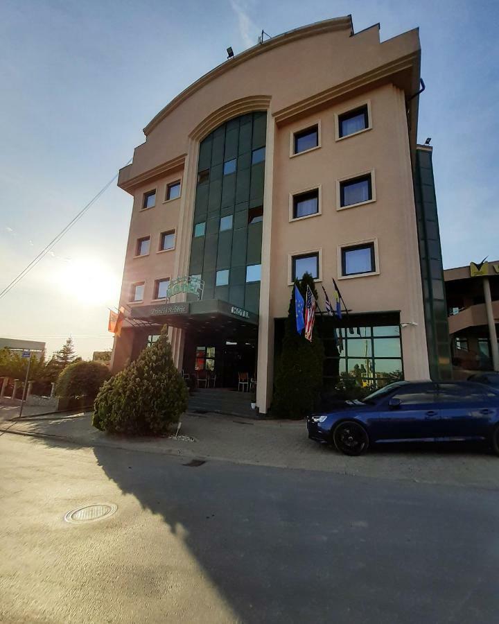 Hotel Princi I Arberit Pristina Eksteriør bilde